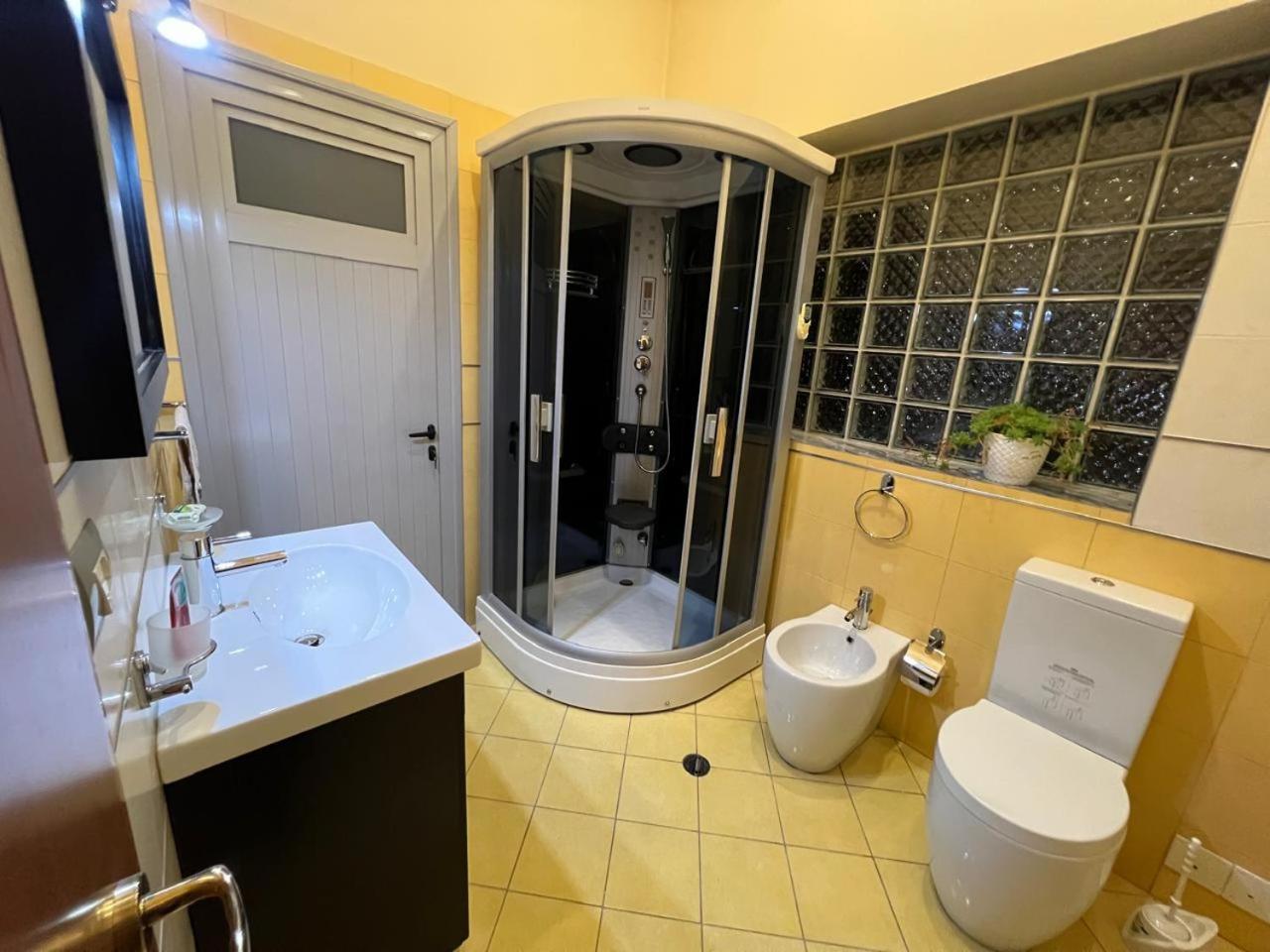 Apartment 189 Tirana Buitenkant foto