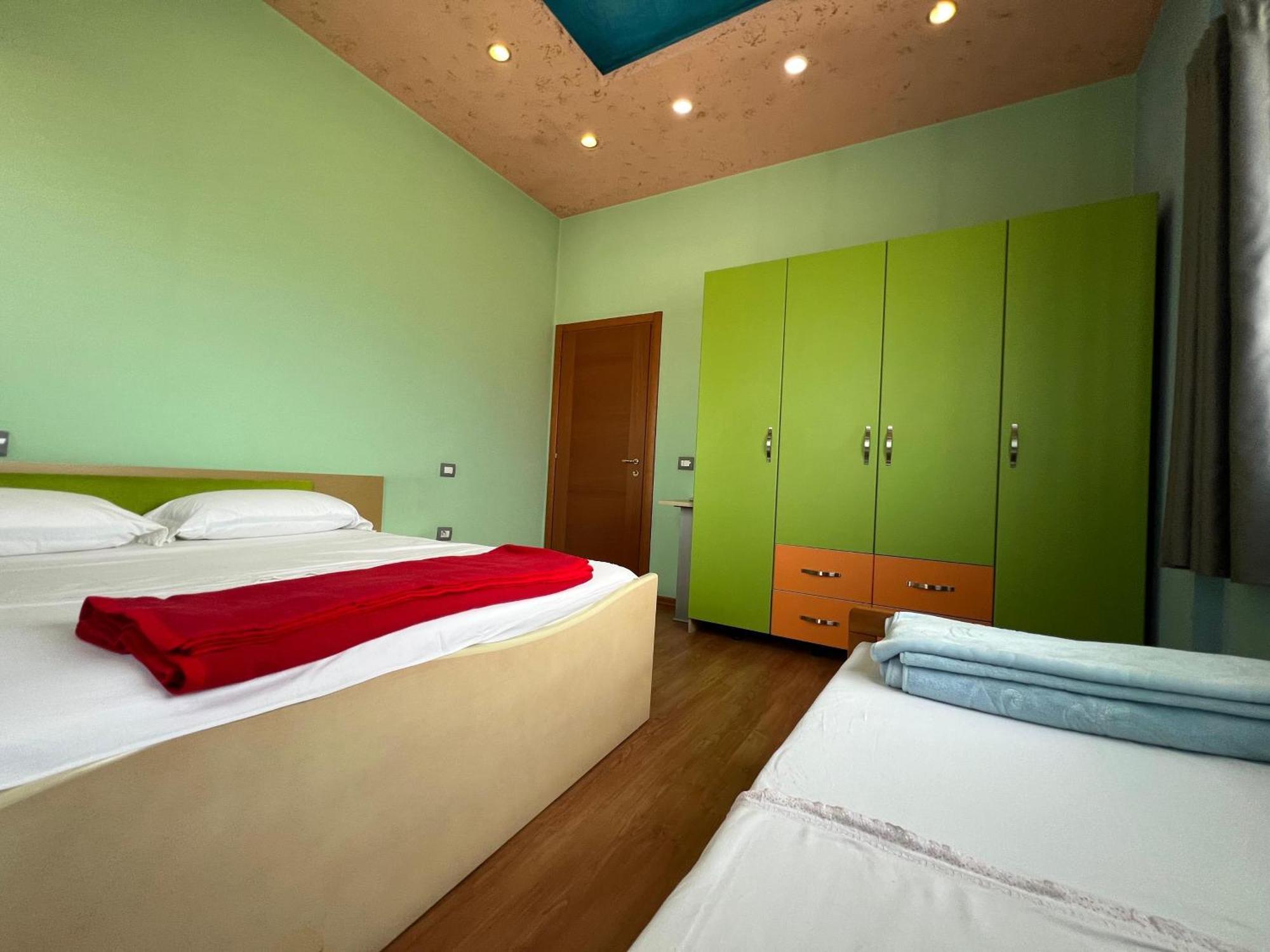 Apartment 189 Tirana Buitenkant foto